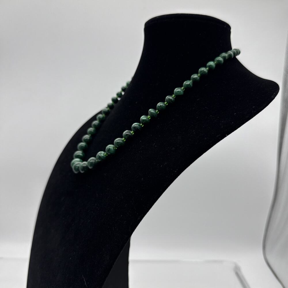 Vintage Graduated Malachite Bead Necklace Green Banded Stone 22" Estate 81.36 G - Picture 9 of 13